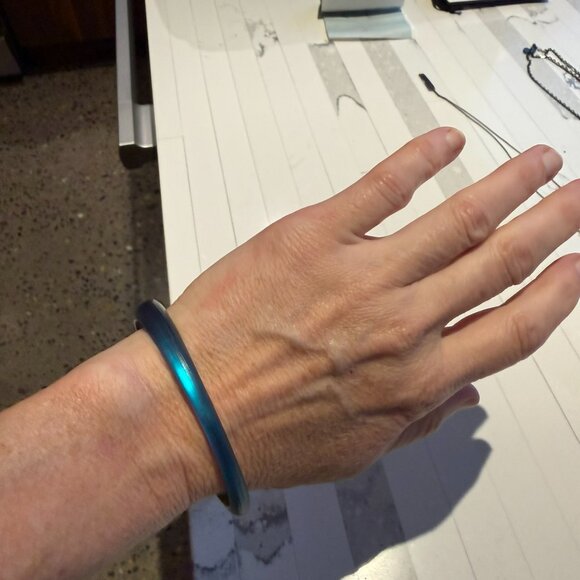 Alexis Bittar Lucite Skinny Bangle – Blue - Picture 3 of 4